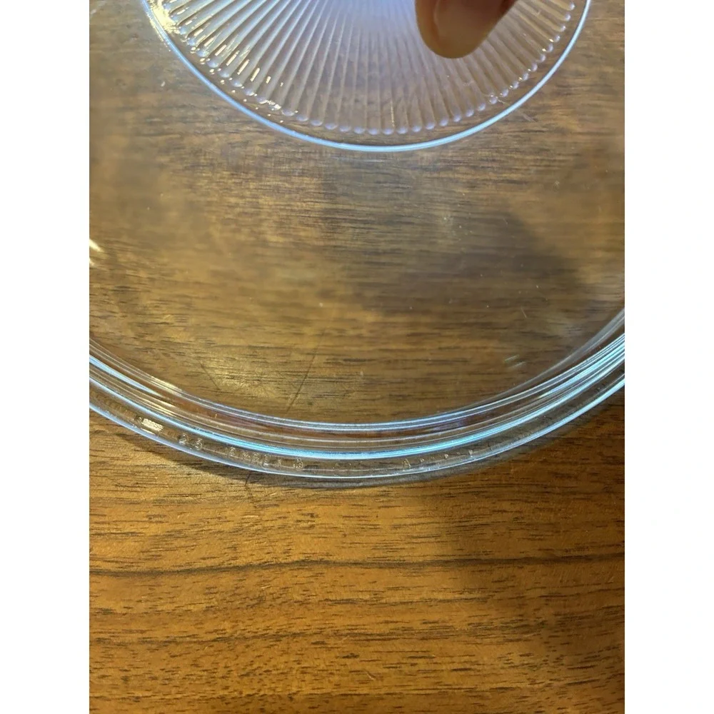 Pyrex Clear Glass 2 Qt Casserole Dish w Lid Round Baking Dish Oven Safe